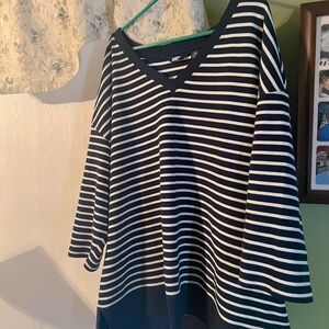 Lands End waffle v neck sweater